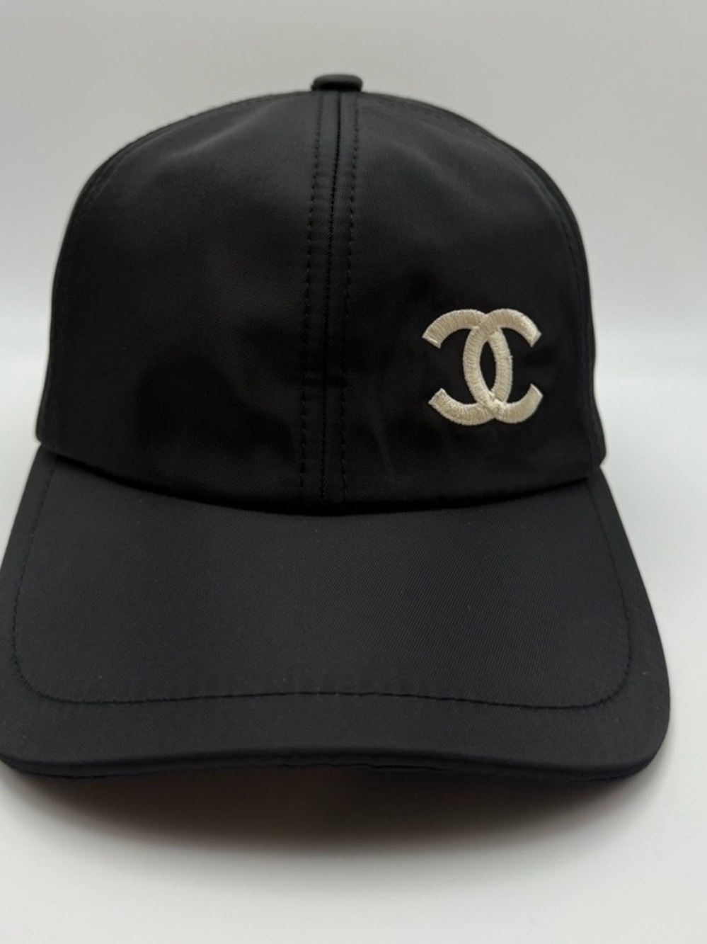 CC C*anel - NEW Black Nylon Cap with Logo - embroidered CC and Hardware detail